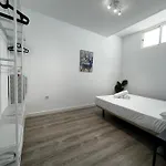 Almendros - Free Parking *