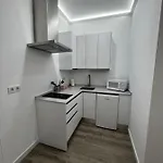 Almendros - Free Parking