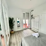 Almendros - Free Parking דירה *