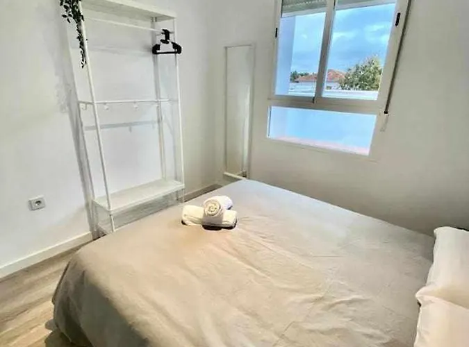 Almendros - Free Parking Apartman *