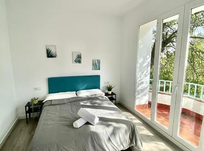 Almendros - Free Parking Apartman *