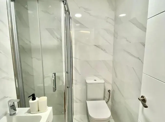 Almendros - Free Parking Apartman *