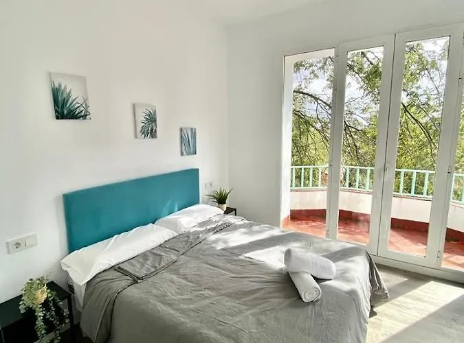 Almendros - Free Parking Apartman *