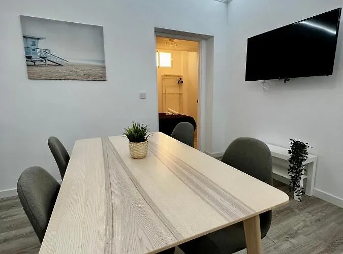 Almendros - Free Parking * Кордова