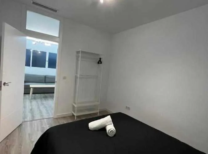 Almendros - Free Parking Apartman *