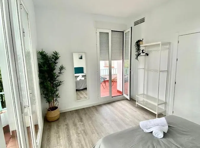 Almendros - Free Parking Apartman *